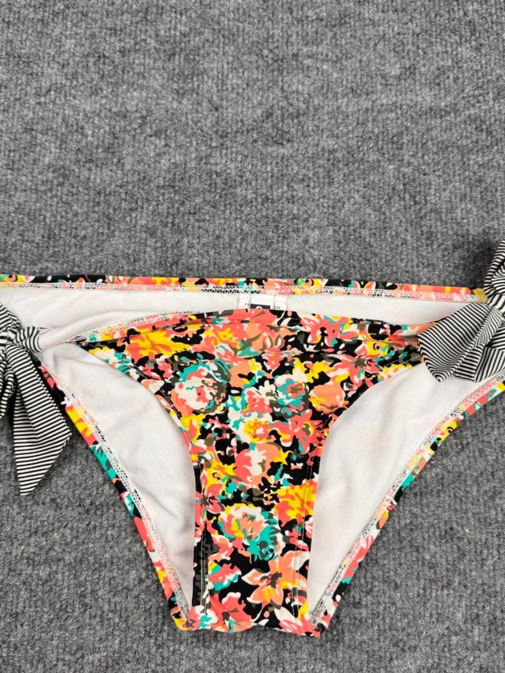 Roxy Women's Floral Multi-Color Tie-Side Bikini Bottom Size Medium